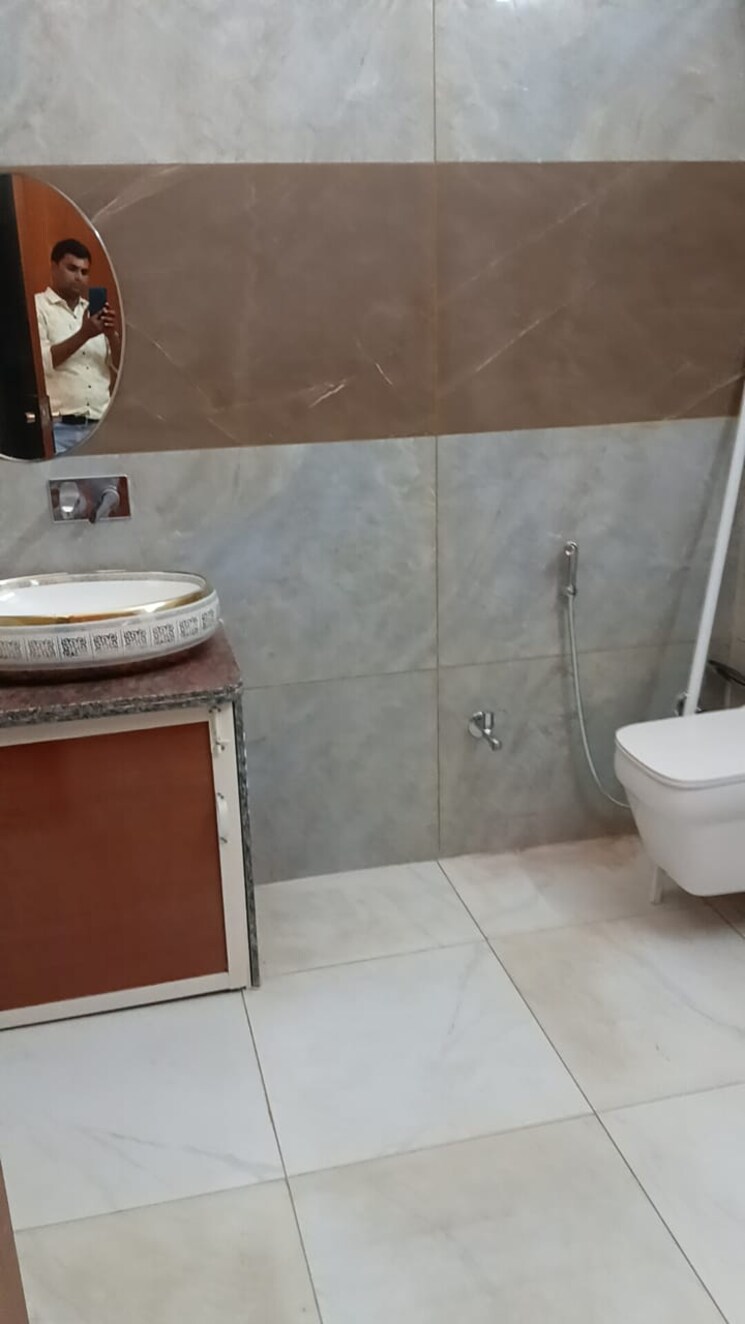Bathroom, kalwar road 3 Bedroom 3500 Sq.Ft. Independent House In Kalwar Road Jaipur 9364524