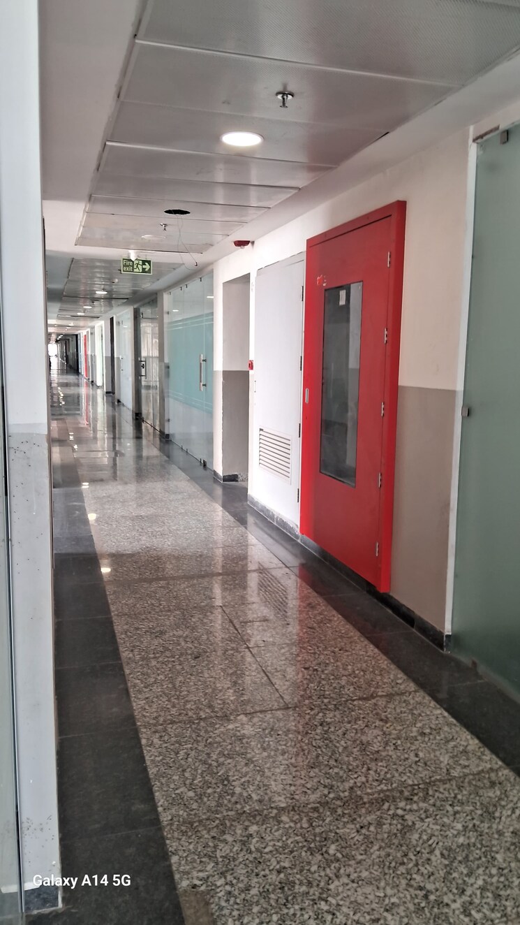 undefined, sushma-infinium Commercial Office Space 446 Sq.Ft. In Ghazipur Zirakpur 9364583