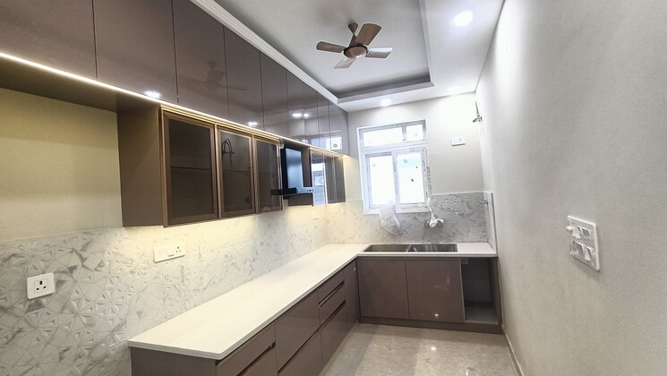 Kitchen, bptp-district-phase-2 3 Bedroom 1314 Sq.Ft. Builder Floor In Sector 84 Faridabad 9364779