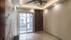 Room in 3 BHK Builder Floor at BPTP District Phase 2, Sector 84 – for Sale