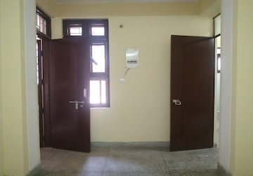 Room in 1 BHK Apartment at Molarband – for Rent