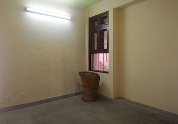 Room in 1 BHK Apartment at Molarband – for Rent