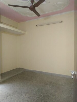 Room in 1 BHK Apartment at Molarband – for Rent