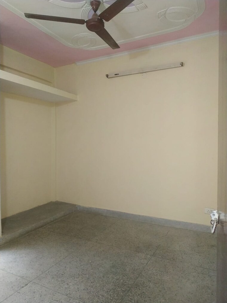 Room, molarband 1 Bedroom 516 Sq.Ft. Apartment In Molarband Delhi 9364654