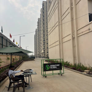 2 BHK Apartment For Sale in Signature The Millennia 3, Sector 37d