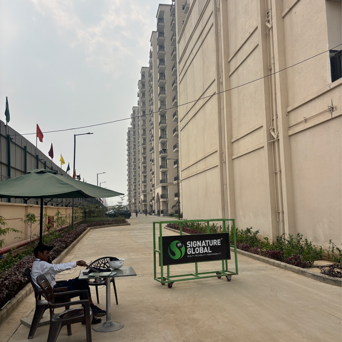 2 BHK Apartment For Sale in Signature The Millennia 3