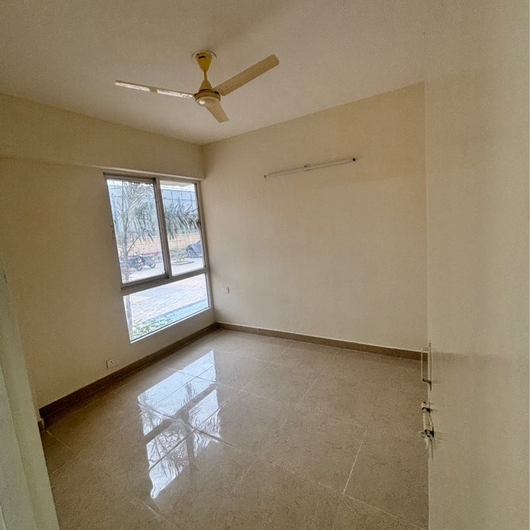 Room, signature-the-millennia-3 2 Bedroom 661 Sq.Ft. Apartment In Sector 37d Gurgaon 9364704