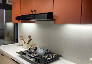 Furnished Amenities in 1 BHK Apartment at Nisarg CHS Powai, Chandivali – for Sale