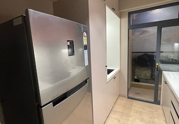 Room in 1 BHK Apartment at Nisarg CHS Powai, Chandivali – for Sale