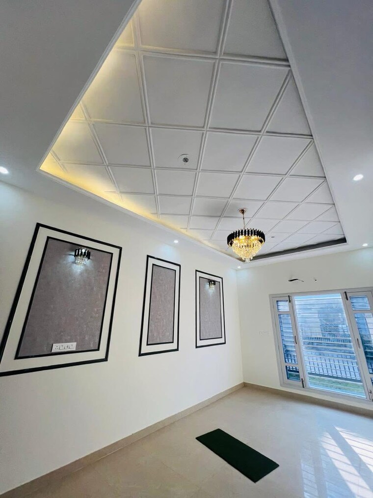 undefined, sector 68 5 Bedroom 150 Sq.Yd. Independent House In Sector 68 Mohali 9364742