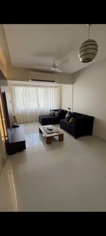 Team Area in 2 BHK Apartment at Jamuna Amrut CHS, Jogeshwari West – for Rent