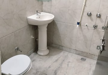 Bathroom in 2 BHK Apartment at Uttam Nagar – for Sale
