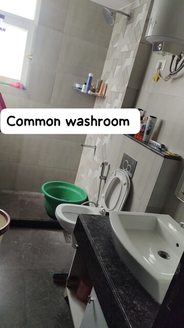 Master Bedroom in 2.5 BHK Apartment at Microtek Greenburg, Sector 86 – for Rent