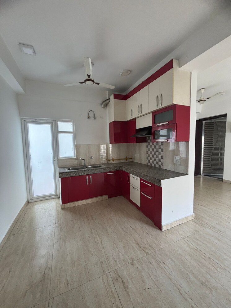 Kitchen, amrapali-village-ii 2 Bedroom 1425 Sq.Ft. Apartment In Nyay Khand Ghaziabad 9363011