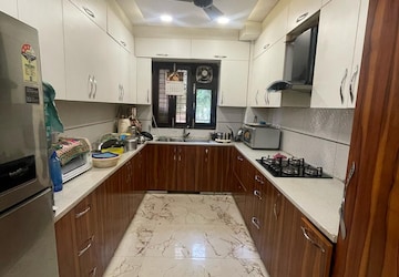 Kitchen in 3 BHK Builder Floor at Unitech South City 1, South City 1 – for Sale