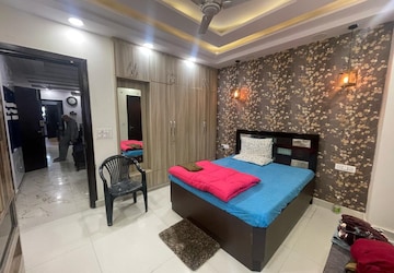 Parking in 3 BHK Builder Floor at Unitech South City 1, South City 1 – for Sale