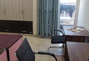 Team Area in  Pg at South Extension I – for Rent