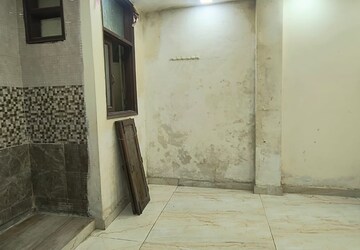 Bedroom in 2 BHK Builder Floor at Govindpuri – for Rent