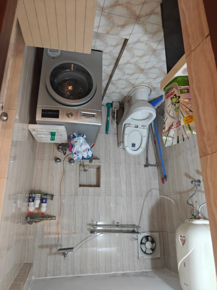 Bathroom, dda-rosewood-apartments 4 Bedroom 1800 Sq.Ft. Apartment In Vasant Kunj Delhi 9365253