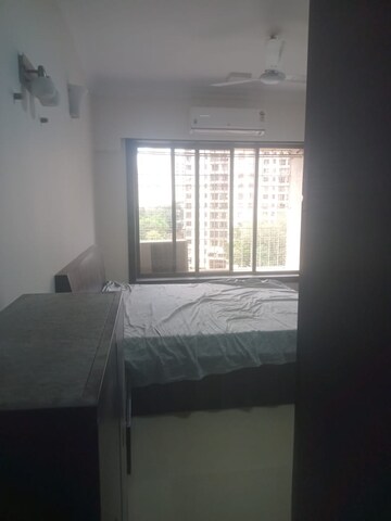 Room in 2 BHK Apartment at Gundecha Hills, Chandivali – for Rent