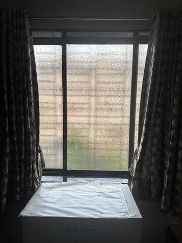 Room in 1 BHK Apartment at Mahim West – for Rent