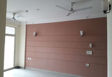 Furnished Amenities in 3 BHK Apartment at Ajnara Arcade, Sain Vihar – for Rent