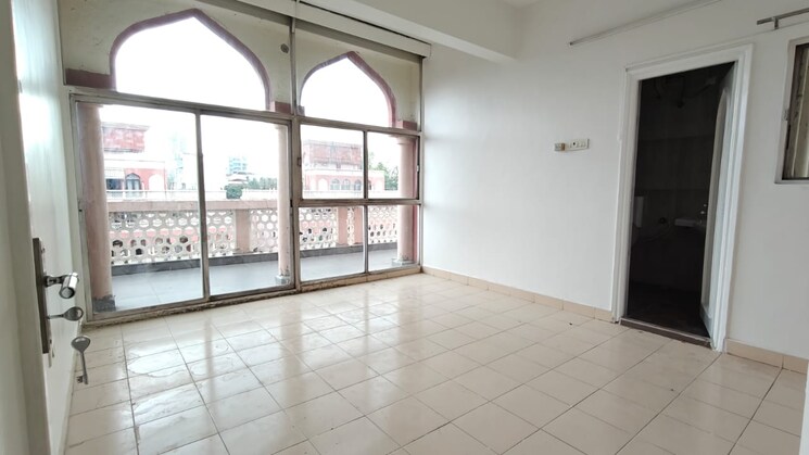 Room, moghul-garden 2 Bedroom 1500 Sq.Ft. Apartment In Koregaon Pune 9365254