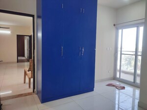 Room in 3 BHK Apartment at Prestige Sunrise Park, Electronic City Phase I – for Rent