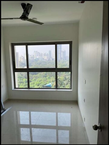 2 BHK Apartment For Rent in Kalpataru Paramount, Kapur Bawdi