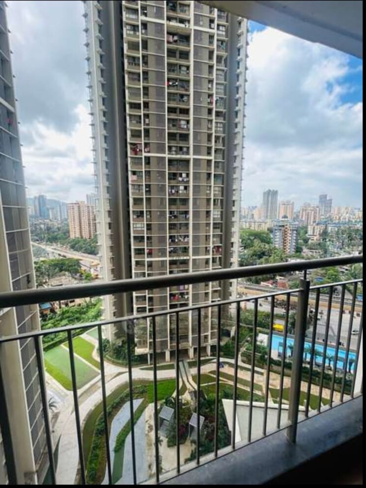 Balcony, kalpataru-paramount 2 Bedroom 711 Sq.Ft. Apartment In Kapur Bawdi Thane 9365308