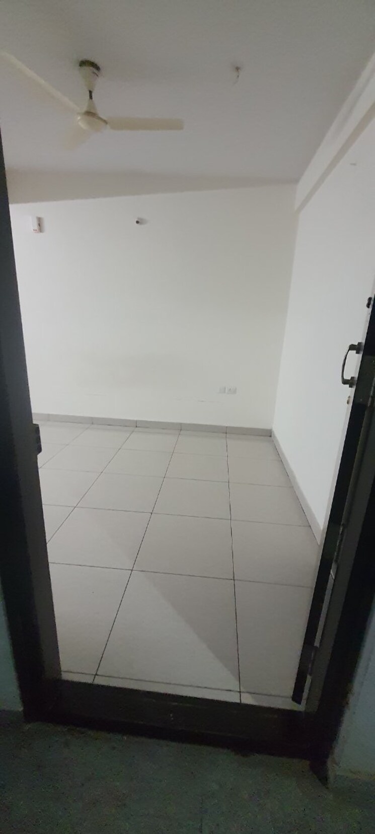 Room, cmrs-lotus 2 Bedroom 908 Sq.Ft. Apartment In Whitefield Bangalore 9342160