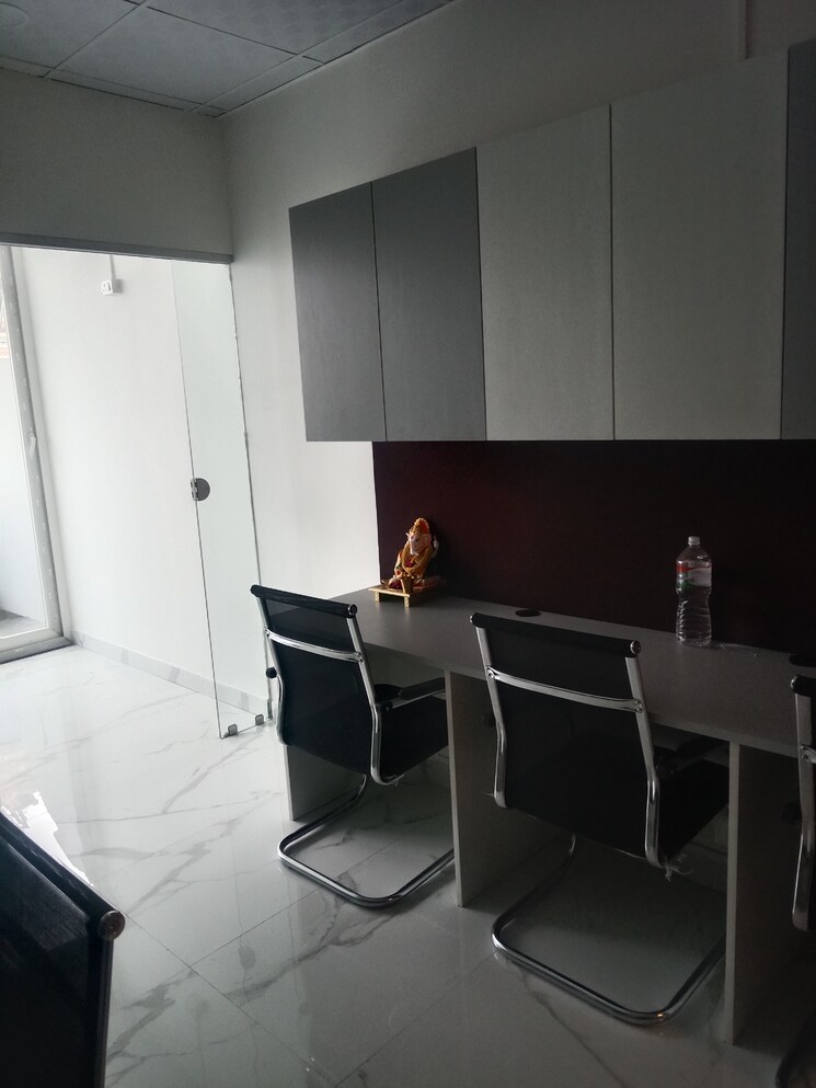 Team Area, gaur-city-center Commercial Office Space 550 Sq.Ft. In Sector 4 Greater Noida Greater Noida 9365371