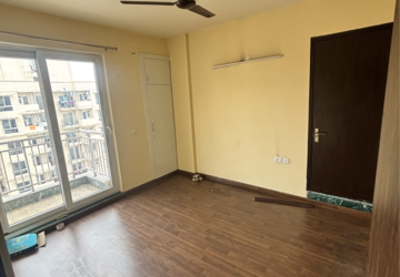 Room in 3 BHK Apartment at BPTP Park Generations, Garoli Kalan – for Sale