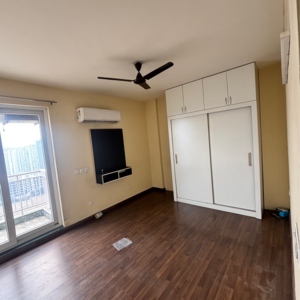 Room in 3 BHK Apartment at BPTP Park Generations, Garoli Kalan – for Sale