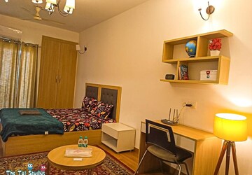 Team Area in Studio Apartment at Earthcon Casa Grande II, Chi V Greater Noida – for Sale