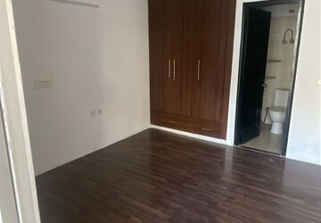 Room in 2.5 BHK Apartment at Habitech Panch Tatva, Tech Zone 4 Greater Noida – for Sale