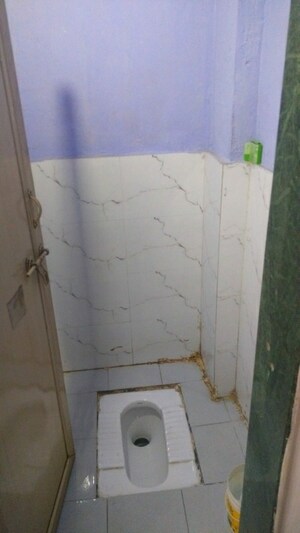 Bathroom in 1 BHK Apartment at Dhankawadi – for Rent
