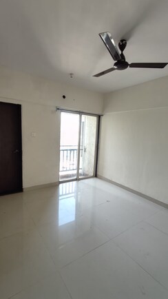 2.5 BHK + Servant Room Apartment For Sale in Rosa Oasis Ph 2