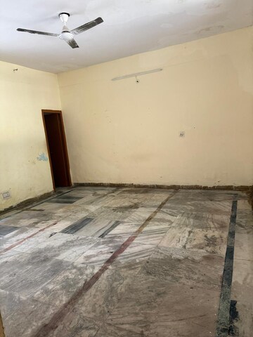 Room in 2 BHK Villa at Stellar Sigma Villas, Sigma Iv Greater Noida – for Rent