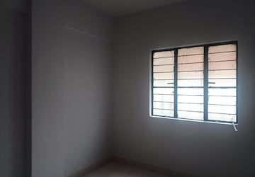 Room in 3.5 BHK Apartment at Kasarwadi – for Sale