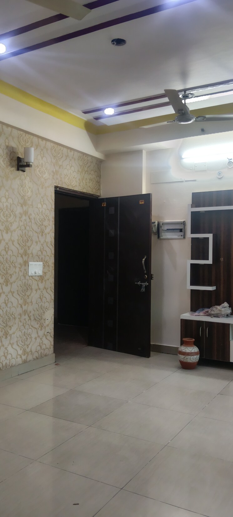 Room, gaur-city-2-11th-avenue 2 Bedroom 620 Sq.Ft. Apartment In Sector 16c Greater Noida Greater Noida 9365621