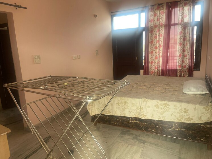 Bedroom, sector 88 1 Bedroom 300 Sq.Ft. Apartment In Sector 88 Mohali 9365521
