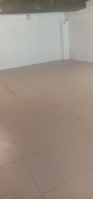 Team Area in  Showroom at Hauz Khas Market – for Rent