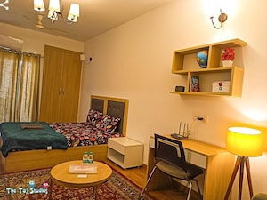 Team Area in 1 RK Apartment at Earthcon Casa Grande II, Chi V Greater Noida – for Sale