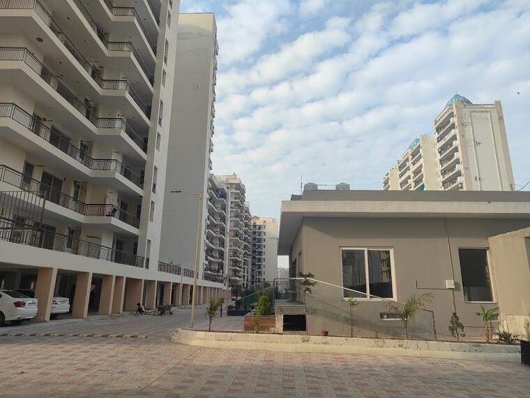 Exterior View, altura-apartments 3 Bedroom 1710 Sq.Ft. Apartment In Ghazipur Zirakpur 9365906