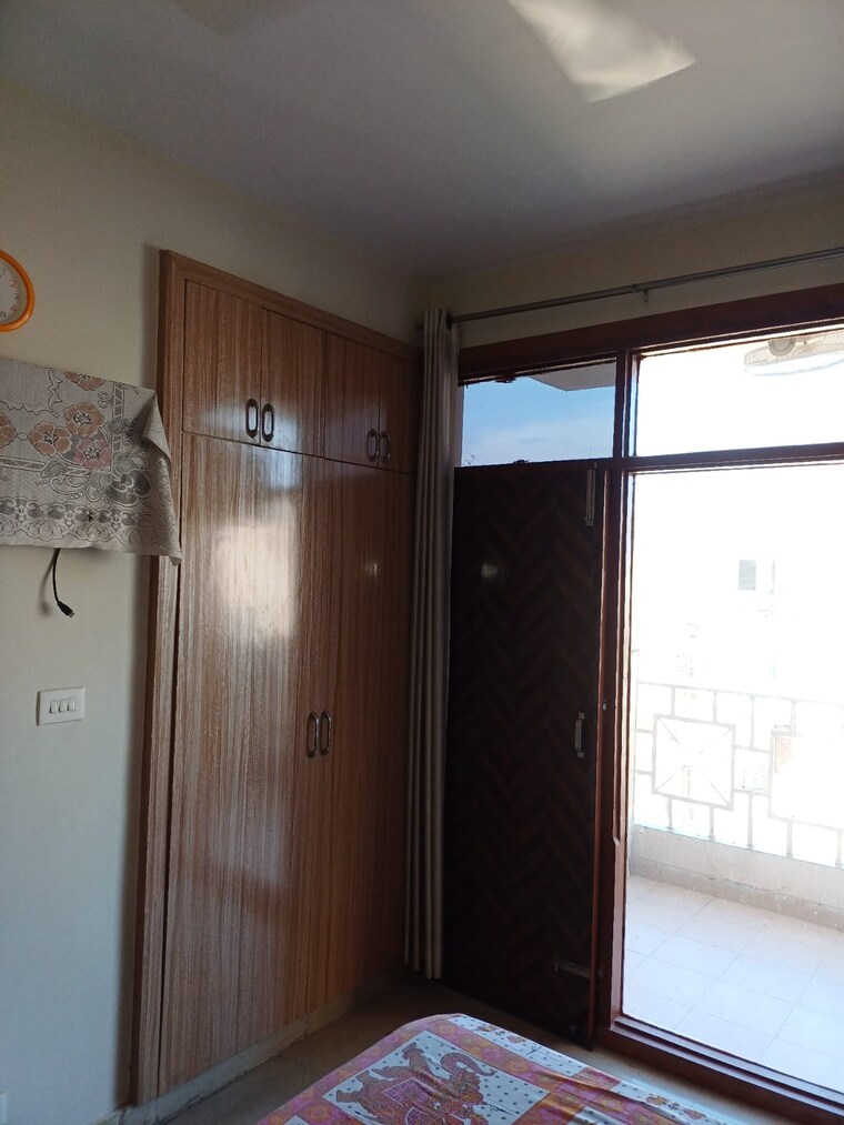 Room, srs-residency 2 Bedroom 1304 Sq.Ft. Apartment In Sector 88 Faridabad 9365841