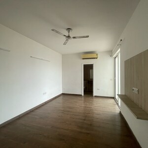 Room in 3 BHK Apartment at Emaar Imperial Gardens, Sector 102 – for Rent