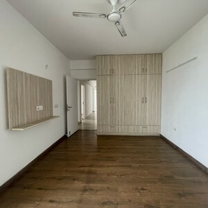 Room in 3 BHK Apartment at Emaar Imperial Gardens, Sector 102 – for Rent