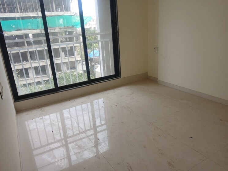 Room, je-and-vee-om-trimurti 1 Bedroom 395 Sq.Ft. Apartment In Malad East Mumbai 9365877