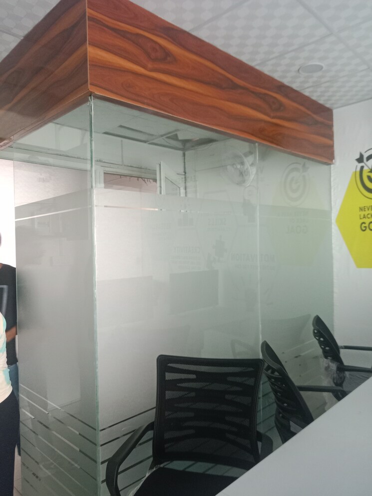 undefined, gaur-city-center Commercial Office Space 900 Sq.Ft. In Sector 4 Greater Noida Greater Noida 9365864